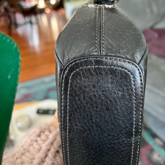 Coach Hamilton Pebbled leather  shoulder bag silver hardware adjustable strap. - Picture 10 of 12